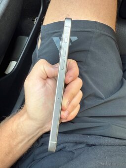 Apple iPhone 15 Pro Max 256GB - 2