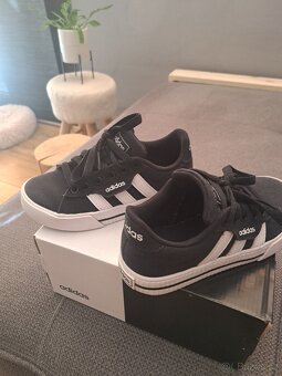 Adidas dětské vel 30 stelka 18.5 - 2