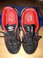 Sálové tenisky UMBRO vel. 38 - 2