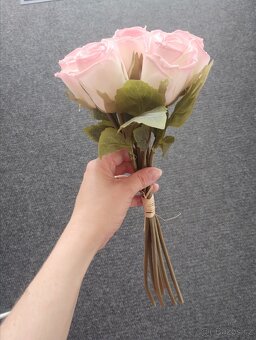 Růžová růže 🌹na svatbu - 2