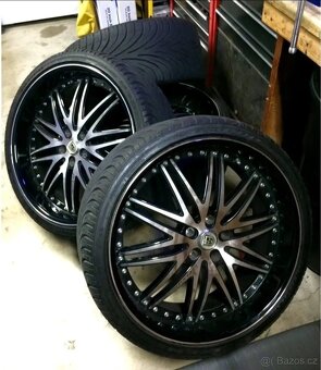 Lexani 22" org. 22×9 rozteč 5x112 - 2