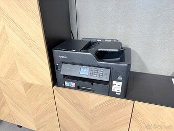 Multifunkční A3 tiskárna / skener / fax Brother MFC-J2330DW - 2