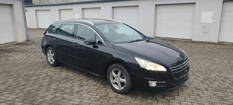 Peugeot 508SW panorama - 2