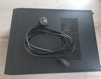 PC včetně kabelu - 2