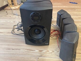 Reproduktory Logitech Z607 (5.1, Bluetooth, rádio, SD) - 2