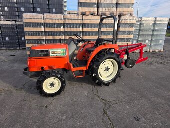 HINOMOTO NX201/KUBOTA GT3 - 2