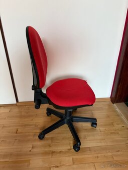 Židle na kolečkách - 2