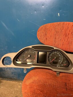 Přístrojová deska A6 C6 - 2