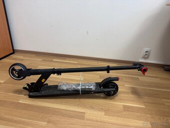 Elektrická koloběžka Eljet C-80 černá - 2