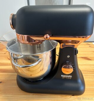 Kuchyňský robot - 2