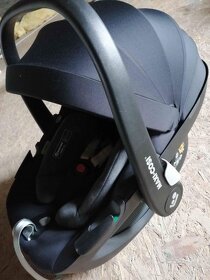 Maxi-Cosi Pebble 360 Essential Black 2023 - 2