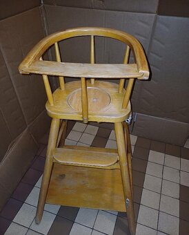 DĚTSKÁ jídelní židlička - 2