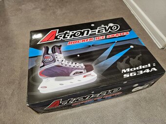 Hokejové brusle Action-Evo, vel. 44 - 2