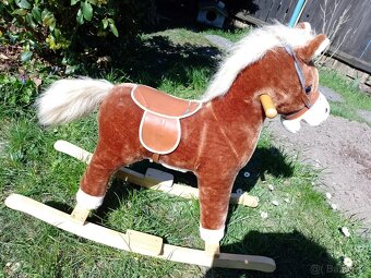 Houpací kůň - 2