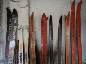 Starší lyže, retro běžky a hůlky, různé značky - 2