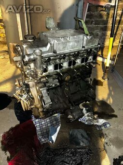 Prodám motor Mitsubishi Pajero 4M41 3.2 16V - 2