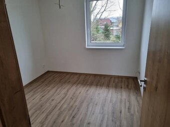 Pronájem řadového rodinného domu 4kk, 119 m2 - 2