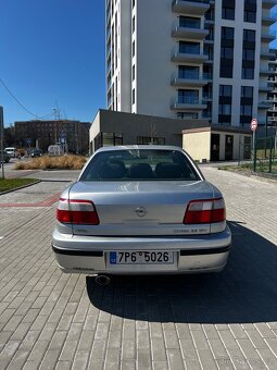 Opel omega - 2