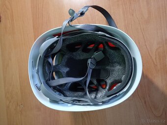Horolezká helma Petzl - 2