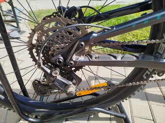 NOVÝ KELLYS Theos R50 LTD 29"/27.5" 725Wh - 2