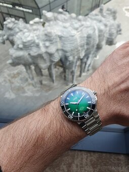Oris Aquis Cal.400 41,5mm zelené s černou lunetou - 2