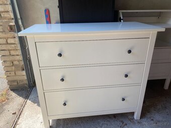 2. IKEA Hemnes se 3 zásuvkami - bílá lesklá - 2