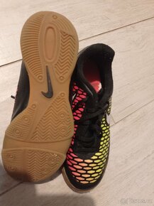Sálovky Nike vel 31 - 2