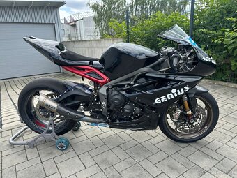 Triumph Street Triple RS 2022 - 2