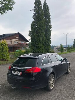 Opel Insignia 2.0 CDTI Sports Tourer - 2