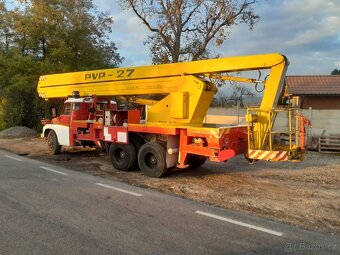 Tatra 148 PVP 27 - 2