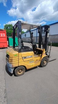 vysokozdvižný vozík CAT DP18 - 2