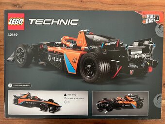 LEGO Technic 42169 NEOM McLaren Formula E Race Car - nové - 2
