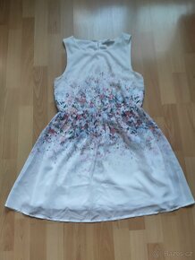 Letní šaty v. 38 - 2