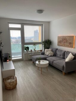 Stylová a praktická šedá rohová pohovka Bobochic Paris - 2