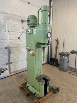 Hydraulický lis G4 - 2