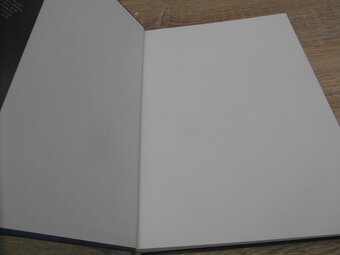 VELKÁ ENCYKLOPEDIE PISTOLÍ A REVOLVERŮ - 2