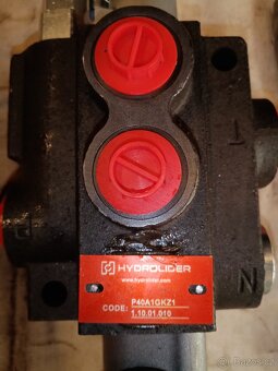 Hydraulický rozvaděč - 2