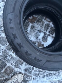 Maxxis 215/65 R17 Zimní pneumatiky - 2