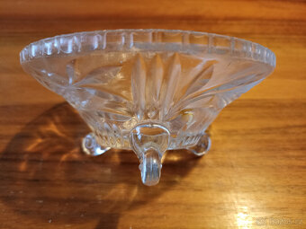 Skleněná miska na nožičkách - 2