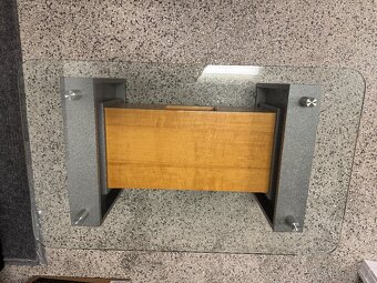 konferenční stolek - 2