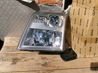 FORD TRANSIT , 2006-2013 - PŘEDNÍ LEVÉ SVĚTLO - 2