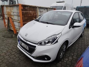 PEUGEOT 208 1,2i r.v.2019 - 2
