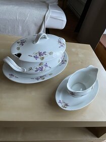 Porcelánový jídelní set z roku 1920 - 2