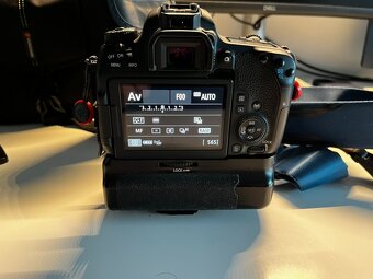 Canon EOS 77D + Příslušenství - 2