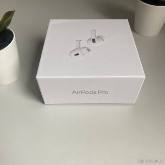 Apple AirPods Pro 2 - Nerozbalené - 2