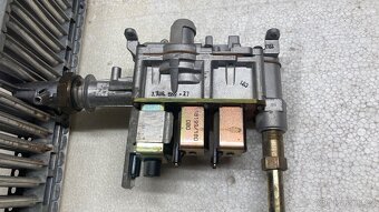 Plynová armatura Junkers ZR24-3 KE - 2