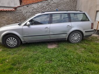 Volkswagen Passat - 2