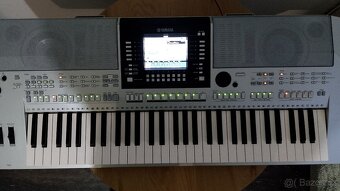 Yamaha PSR S 910 - 2