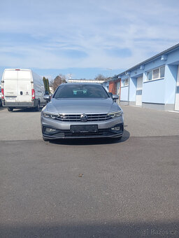 VW PASSAT B8 RLINE MATRIX, ACC,NAVI,KAMERA,TAŽNÉ,atd - 2