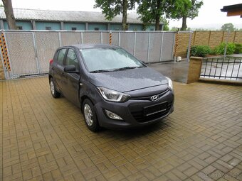 Hyundai i20 1.2 63 kw 4/2014 74000 km serviska - 2